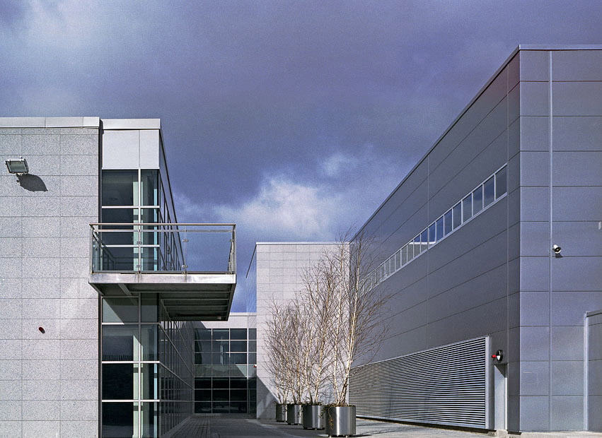 MCCORMICK MACNAUGHTON CORPORATE HEADQUARTERS